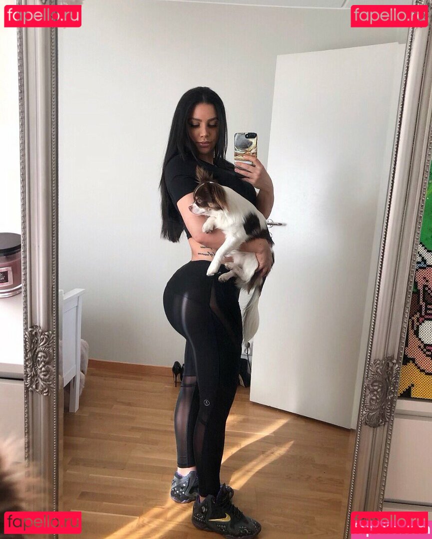 IvySky / itsivysky / ivysky.sunspot / ivyskyofficial Onlyfans Photo Gallery 