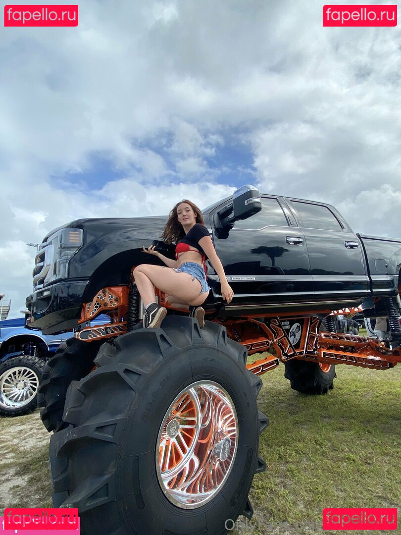 ivyskysunspot / notivysky Onlyfans Photo Gallery 