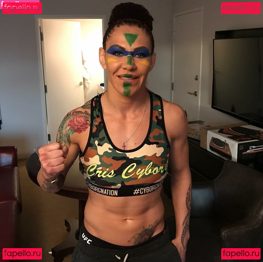 Cris Cyborg / MMA Fighter / criscyborg Onlyfans Photo Gallery 