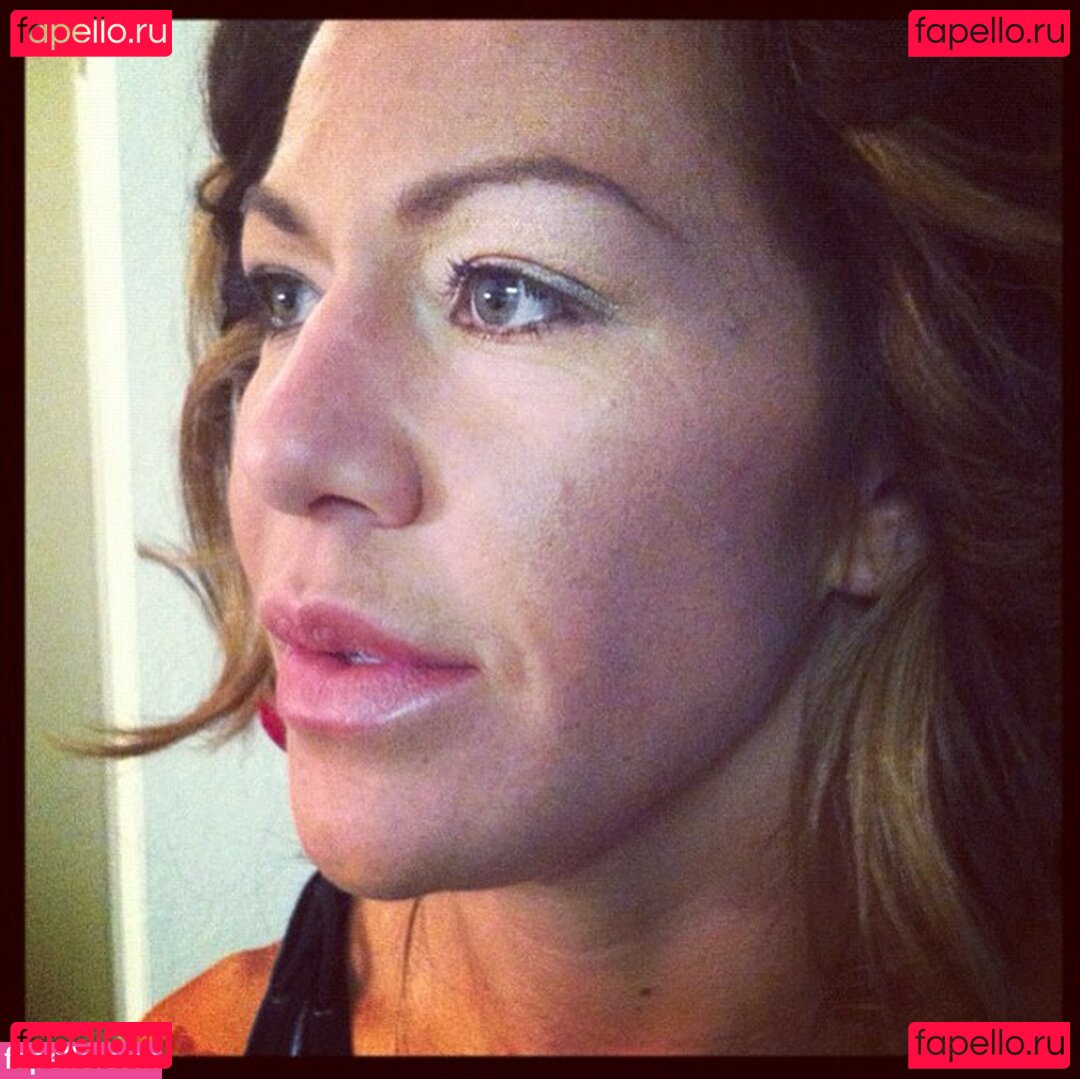 Cris Cyborg / MMA Fighter / criscyborg Onlyfans Photo Gallery 