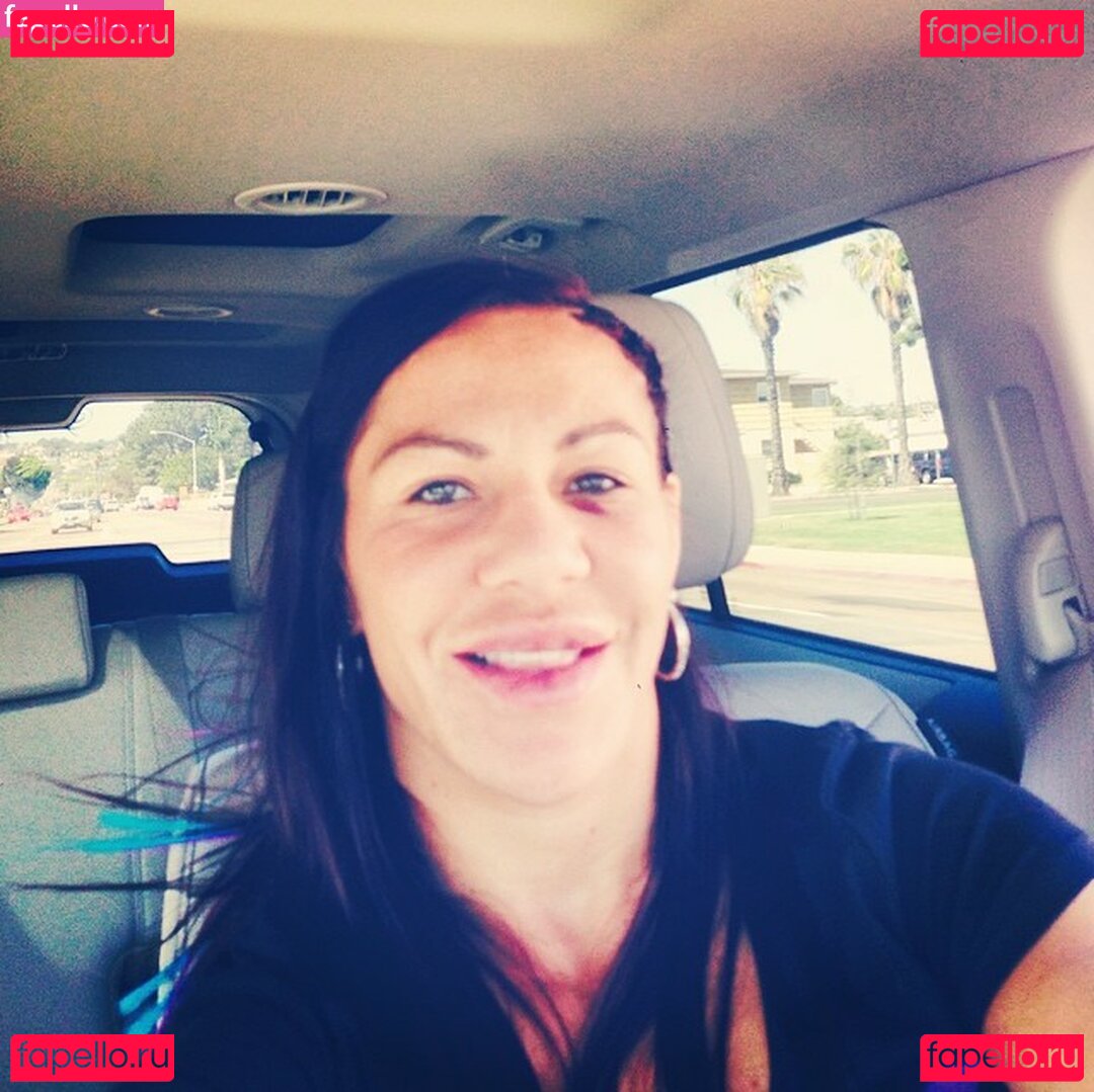 Cris Cyborg / MMA Fighter / criscyborg Onlyfans Photo Gallery 