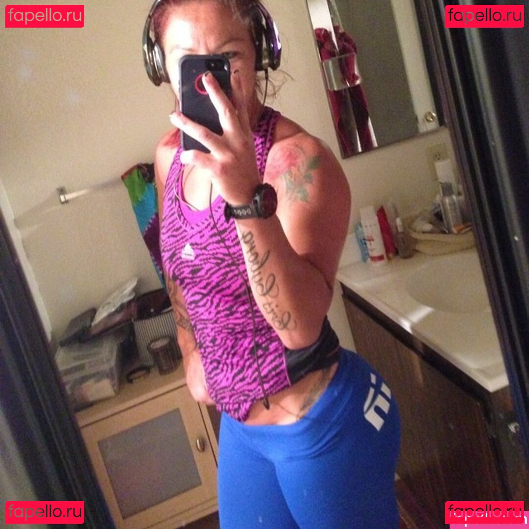 Cris Cyborg / MMA Fighter / criscyborg Onlyfans Photo Gallery 