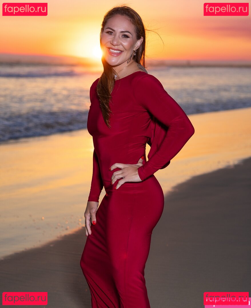 Cris Cyborg / MMA Fighter / criscyborg Onlyfans Photo Gallery 