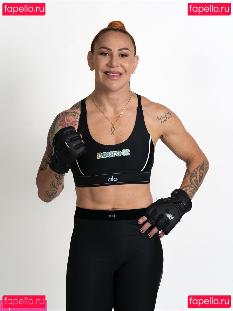 Cris Cyborg / MMA Fighter / criscyborg Onlyfans Photo Gallery 
