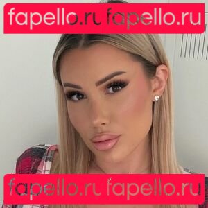 Laura Blond / laurablondd / lauramarialee Onlyfans Photo Gallery 