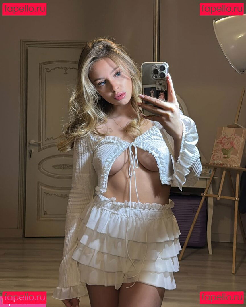 kkriskissd / kriss_kiss / kristina Onlyfans Photo Gallery 