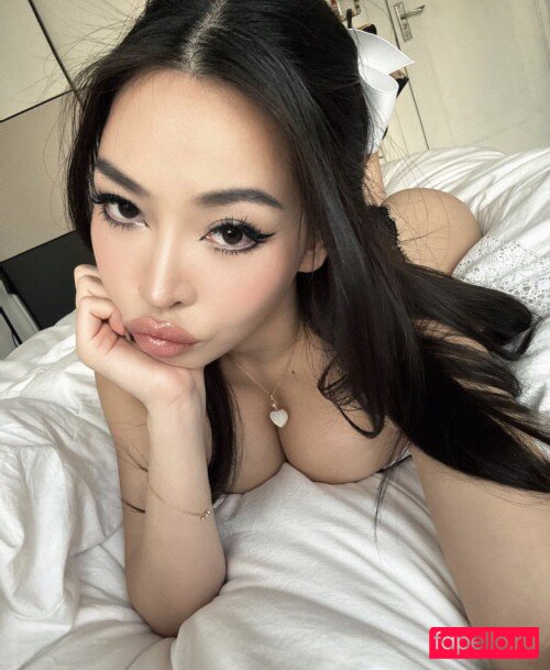 Flora Nude Onlyfans Photo 6