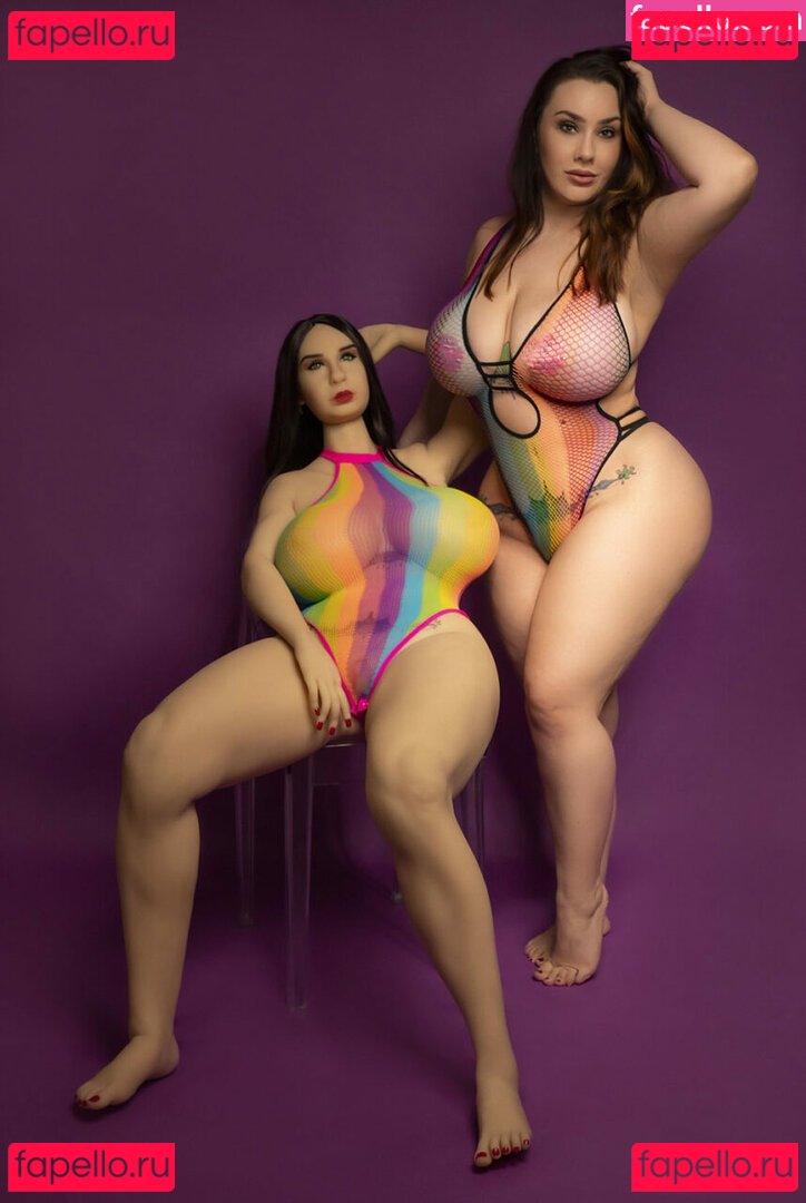Romichase Nude Onlyfans Photo 28