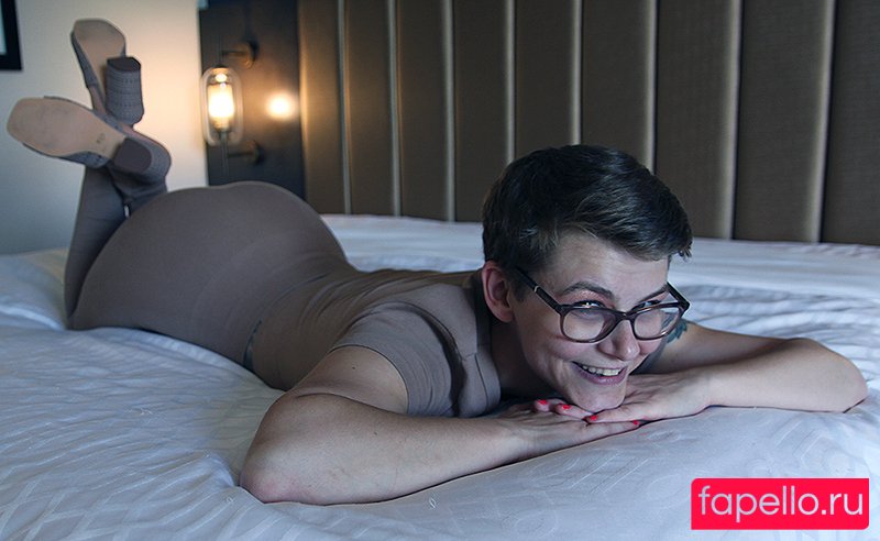 Yazmin Free Nude Onlyfans Photo 44