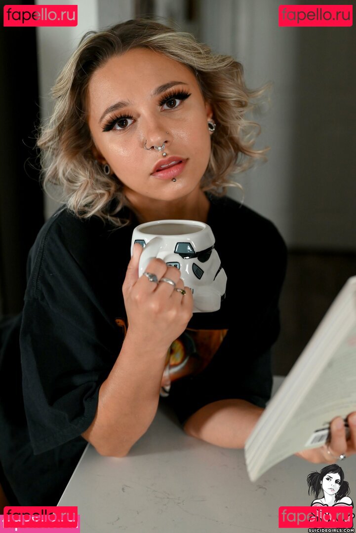 Julz.Implied / julz_implied Onlyfans Photo Gallery 