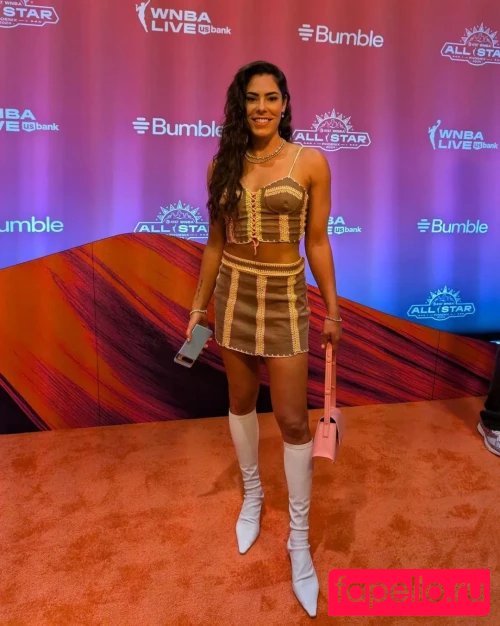 Kelsey Plum Nude Onlyfans Photo 13