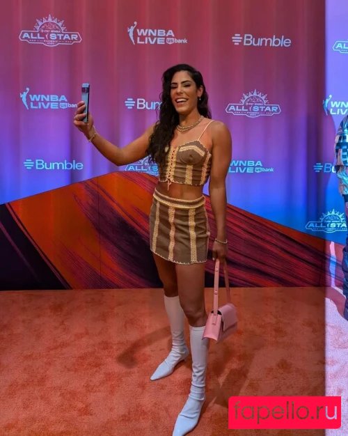 Kelsey Plum Nude Onlyfans Photo 14