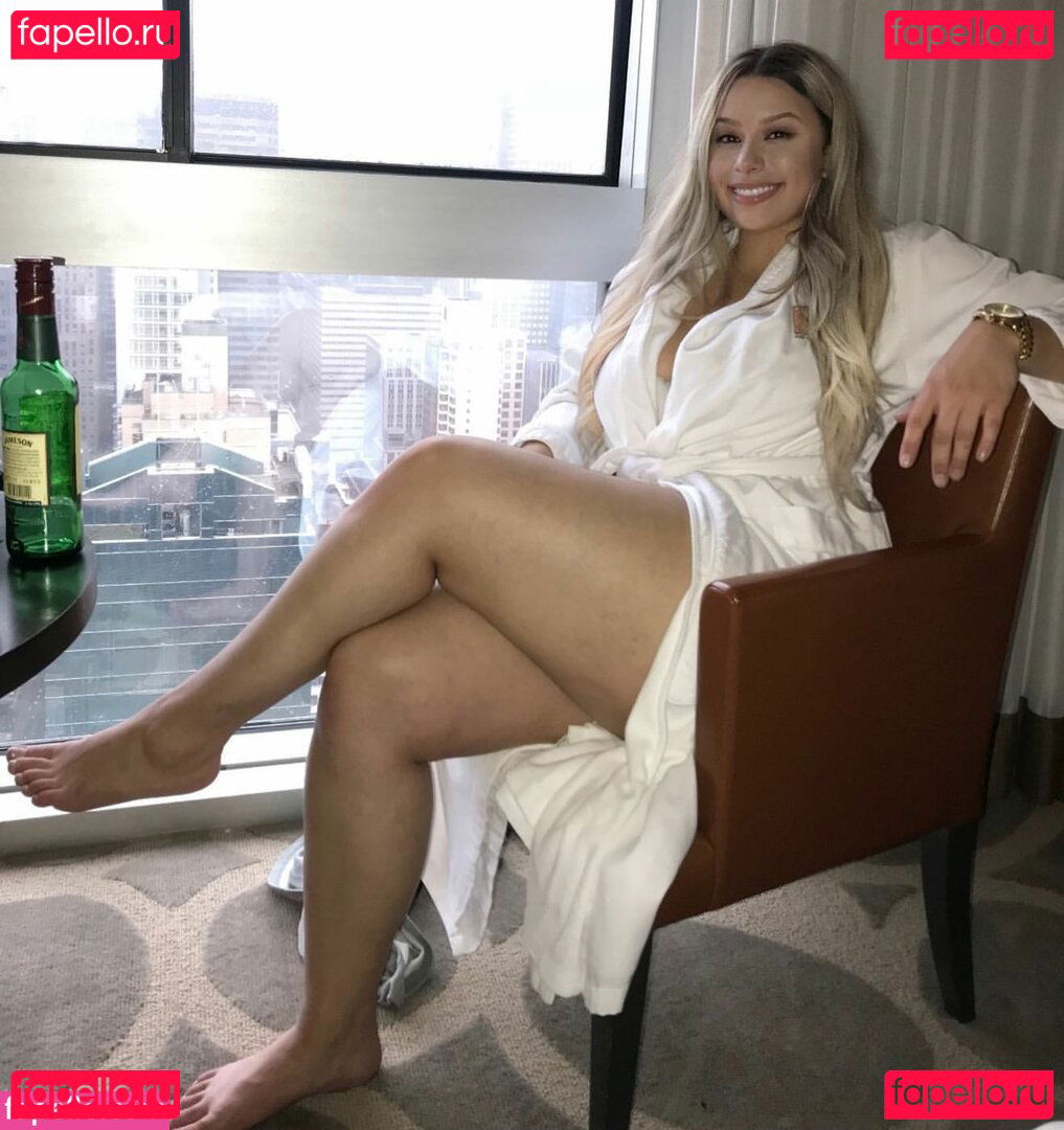 Blondiemami / https: / strong_n_curvy Onlyfans Photo Gallery 