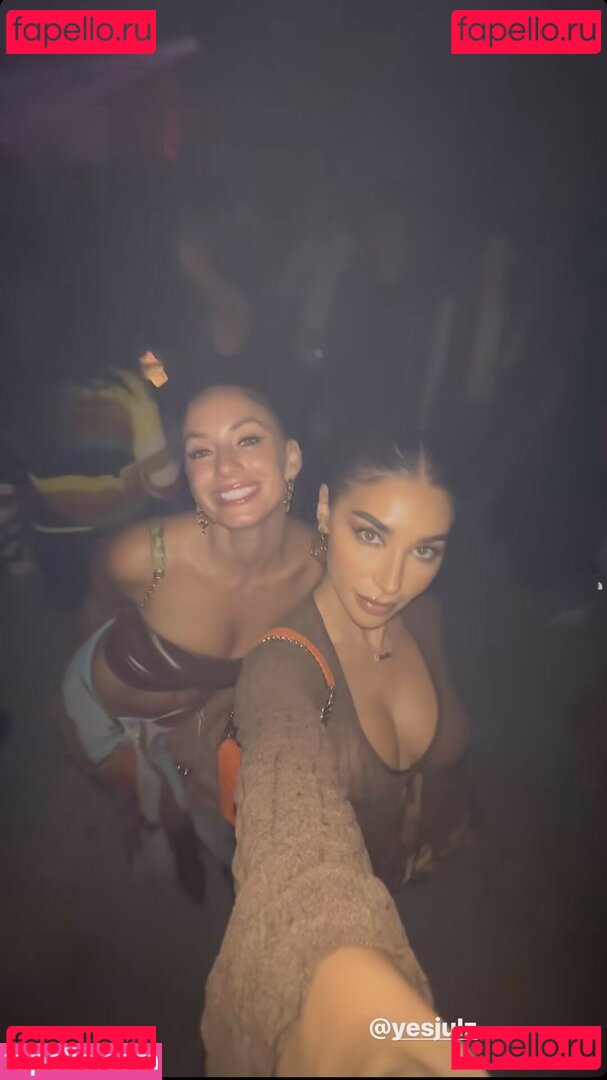 Chantel Jeffries / ChantelJeffries / ComeBacktoMe Onlyfans Photo Gallery 