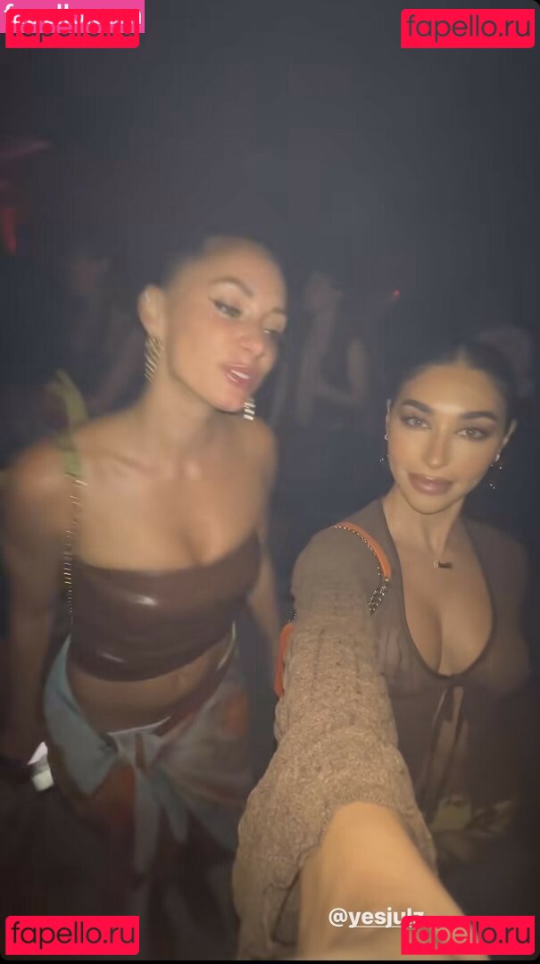 Chantel Jeffries / ChantelJeffries / ComeBacktoMe Onlyfans Photo Gallery 