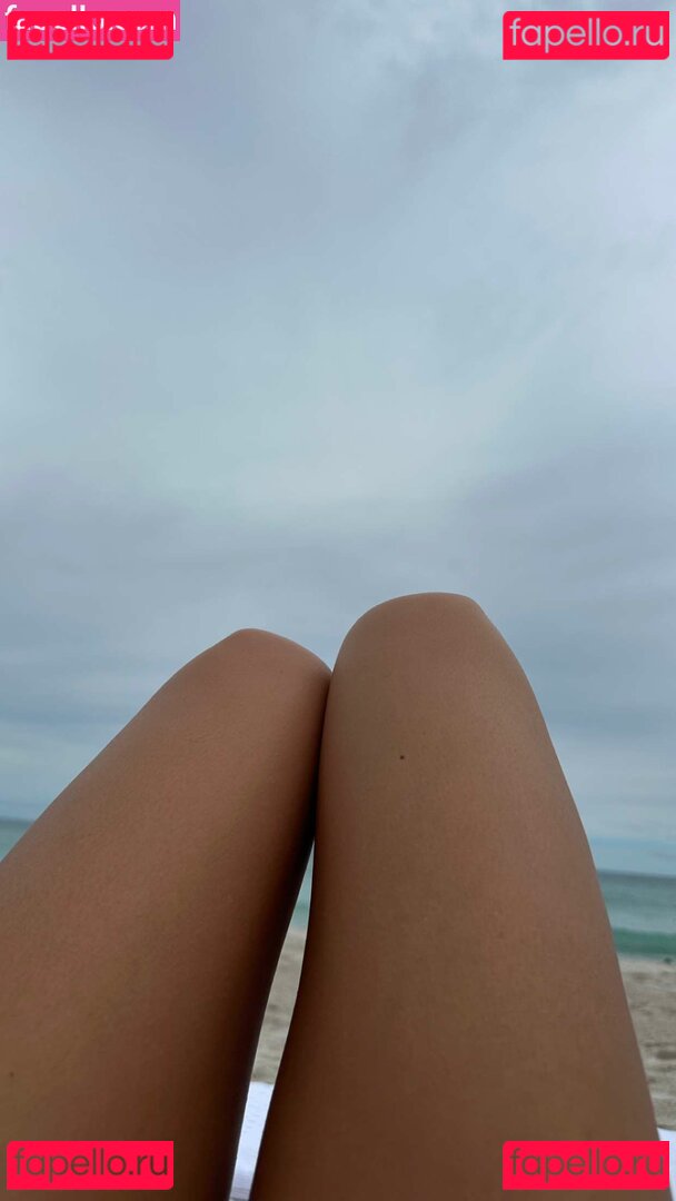 Chantel Jeffries / ChantelJeffries / ComeBacktoMe Onlyfans Photo Gallery 