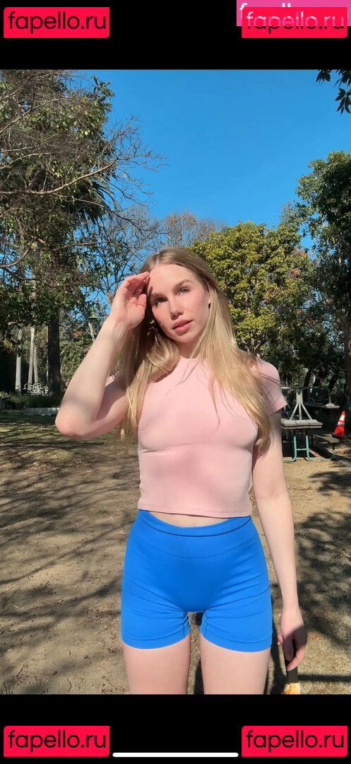 Colette Cherry / ColetteCherry_ / coletteleclar Onlyfans Photo Gallery 