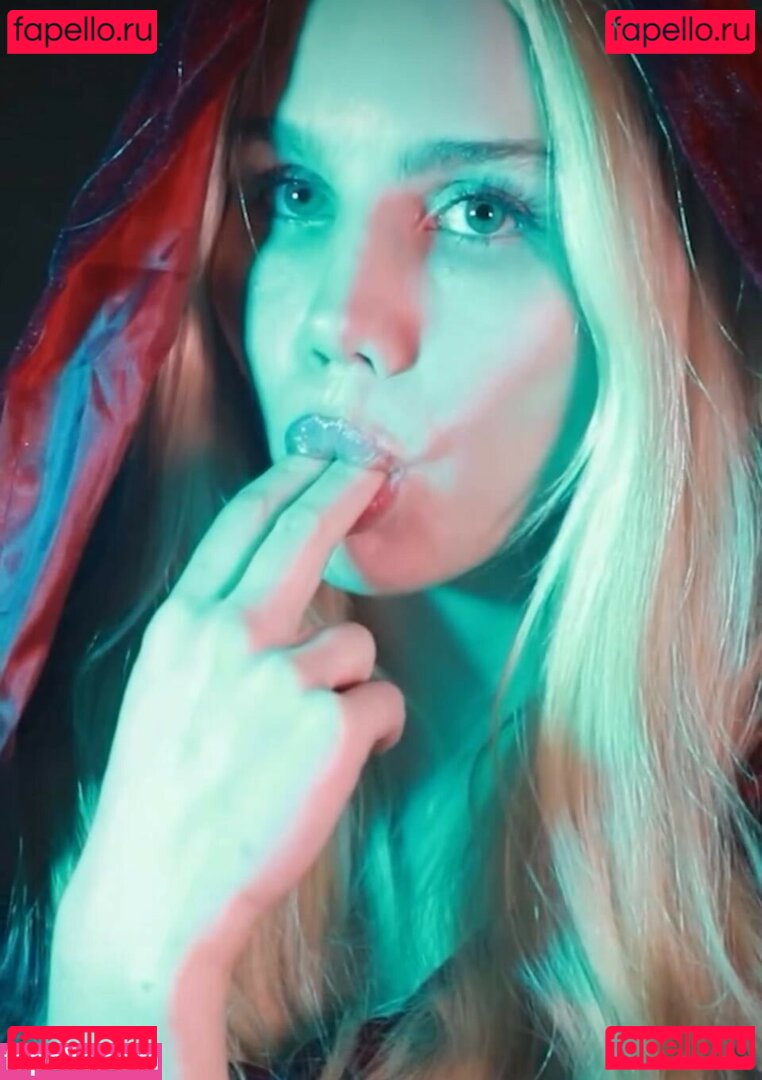 Colette Cherry / ColetteCherry_ / coletteleclar Onlyfans Photo Gallery 