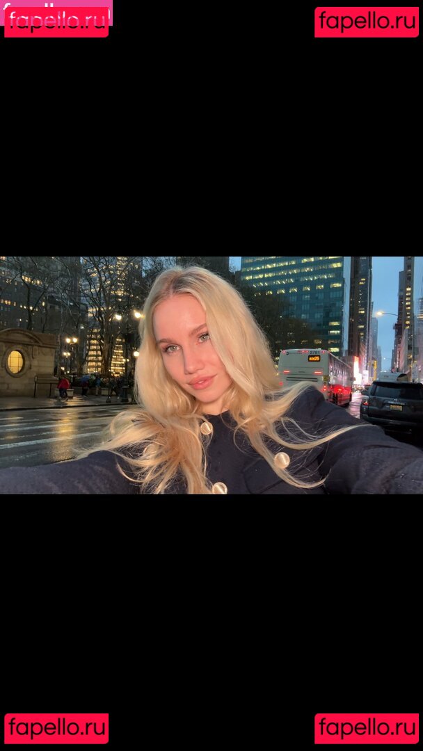 Colette Cherry / ColetteCherry_ / coletteleclar Onlyfans Photo Gallery 