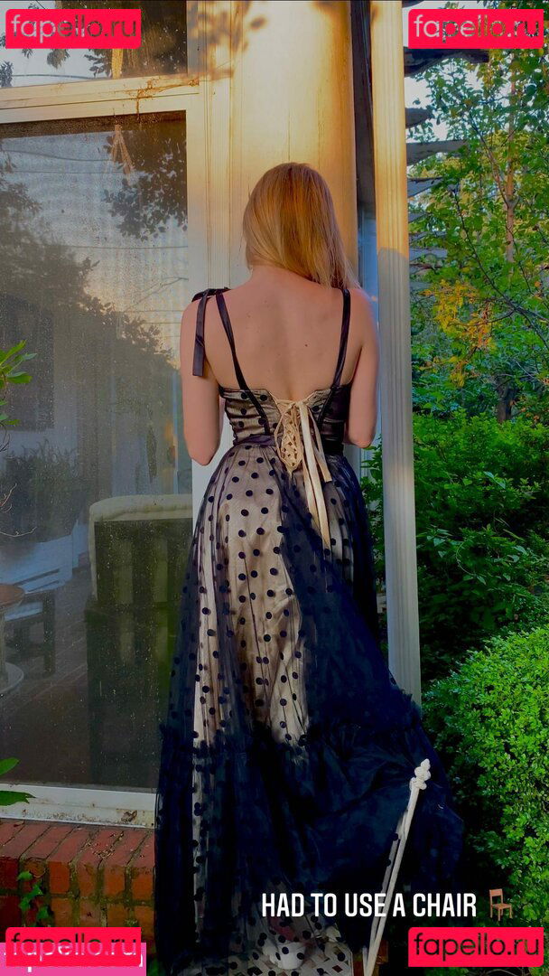 Colette Cherry / ColetteCherry_ / coletteleclar Onlyfans Photo Gallery 