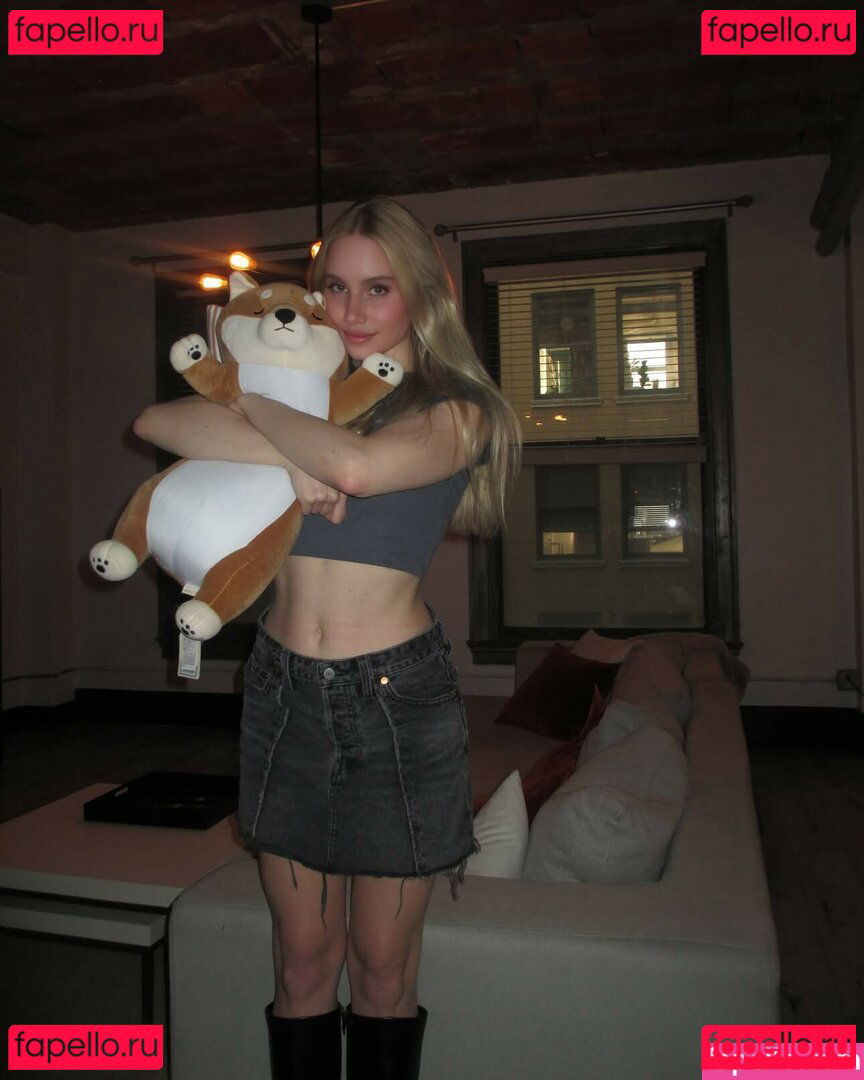 Colette Cherry / ColetteCherry_ / coletteleclar Onlyfans Photo Gallery 