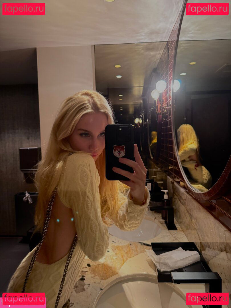 Colette Cherry / ColetteCherry_ / coletteleclar Onlyfans Photo Gallery 