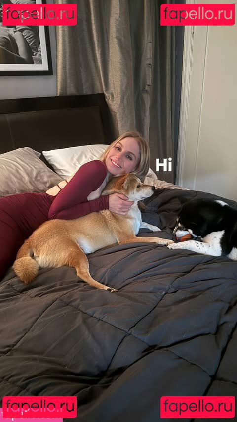 Colette Cherry / ColetteCherry_ / coletteleclar Onlyfans Photo Gallery 