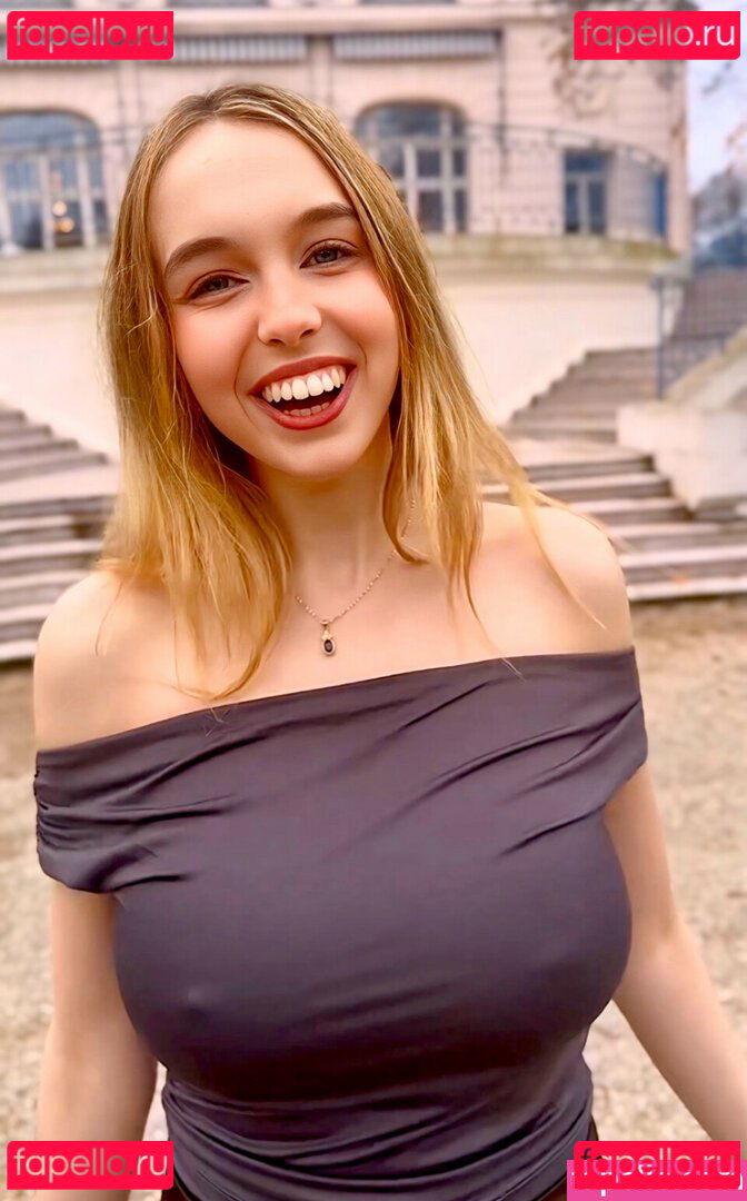 Serena Skybourne / SerenaSkybourne / https: / serena.00 Onlyfans Photo Gallery 