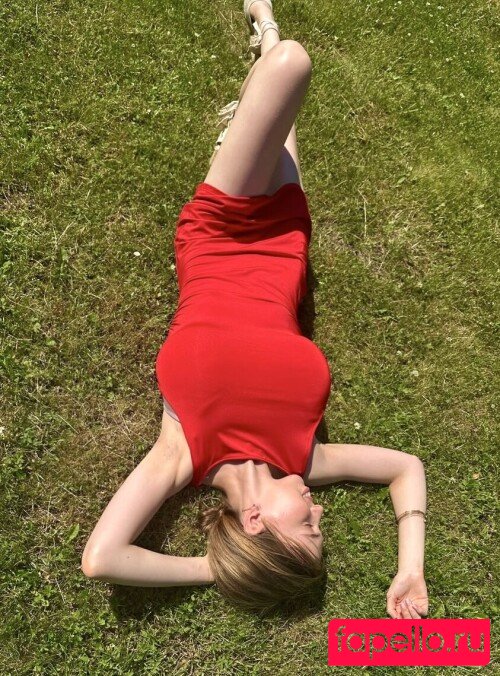 Serena Skybourne Nude Onlyfans Photo 12