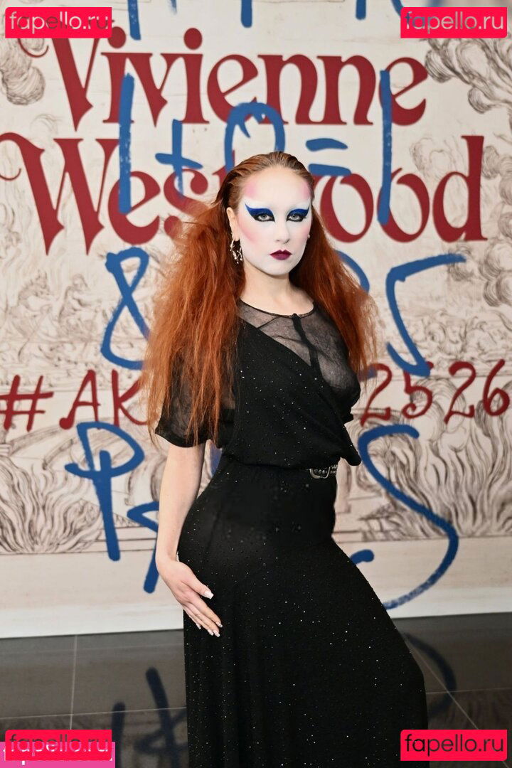 Chappell Roan / ChappellRoan Onlyfans Photo Gallery 