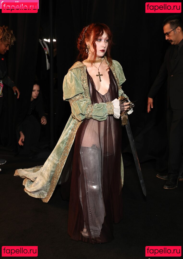 Chappell Roan / ChappellRoan Onlyfans Photo Gallery 