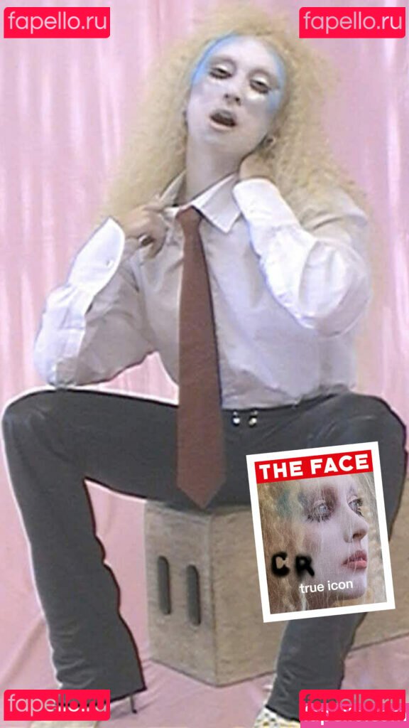 Chappell Roan / ChappellRoan Onlyfans Photo Gallery 