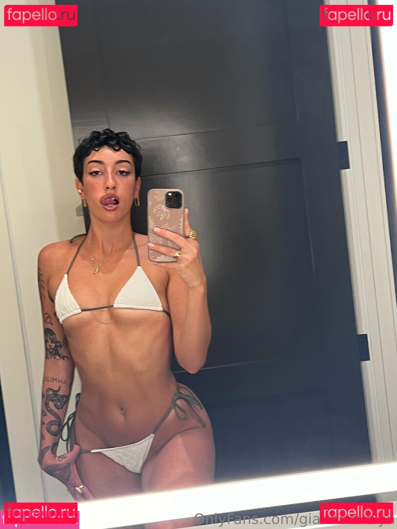 Gianna Evelyn / Giannaevelyn Onlyfans Photo Gallery 