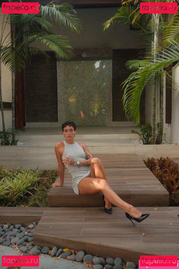 Gianna Evelyn / Giannaevelyn Onlyfans Photo Gallery 