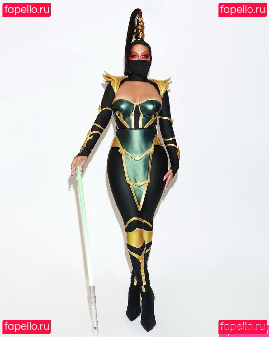 La La Anthony / LalaAnthonia / lala Onlyfans Photo Gallery 