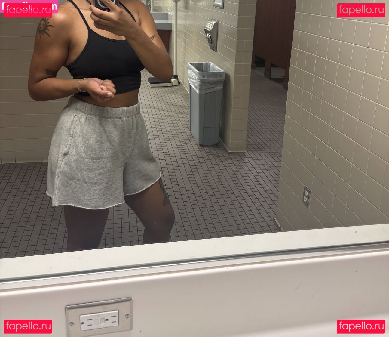 typeanegative Onlyfans Photo Gallery 