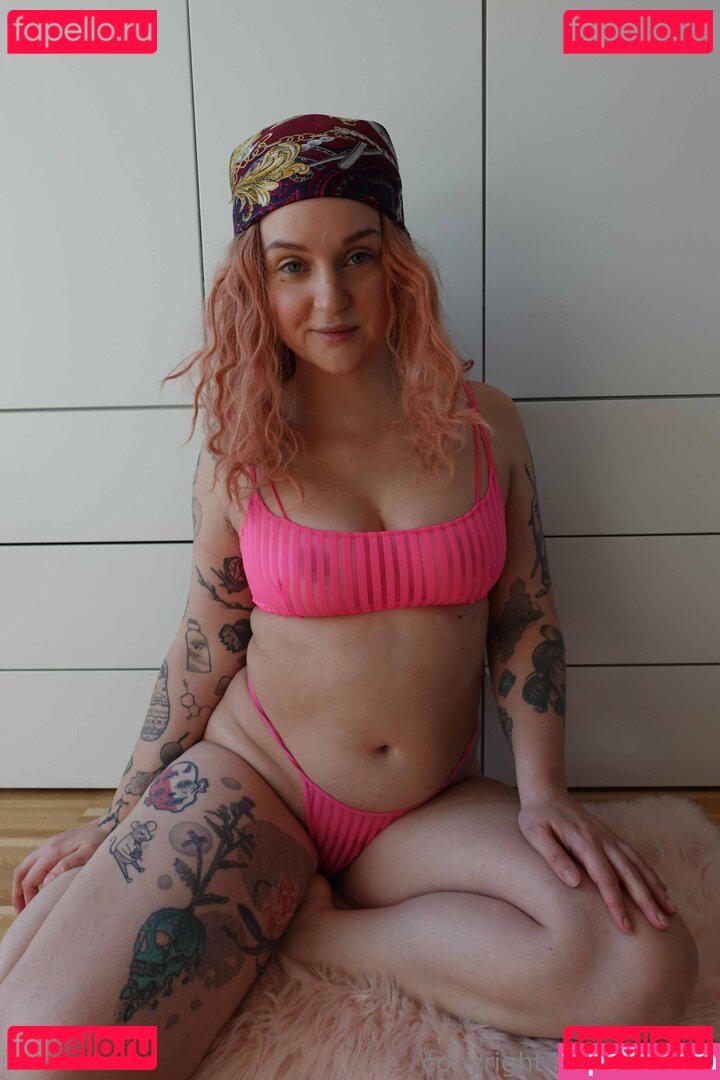 ff.flora Nude Onlyfans Photo 7