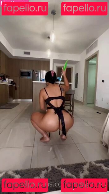 Cindy Tran Nude Onlyfans Photo 3