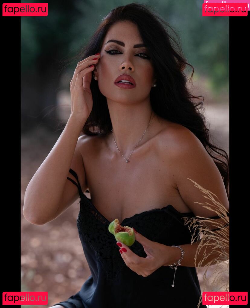 Sharon De Luca Nude Onlyfans Photo 44