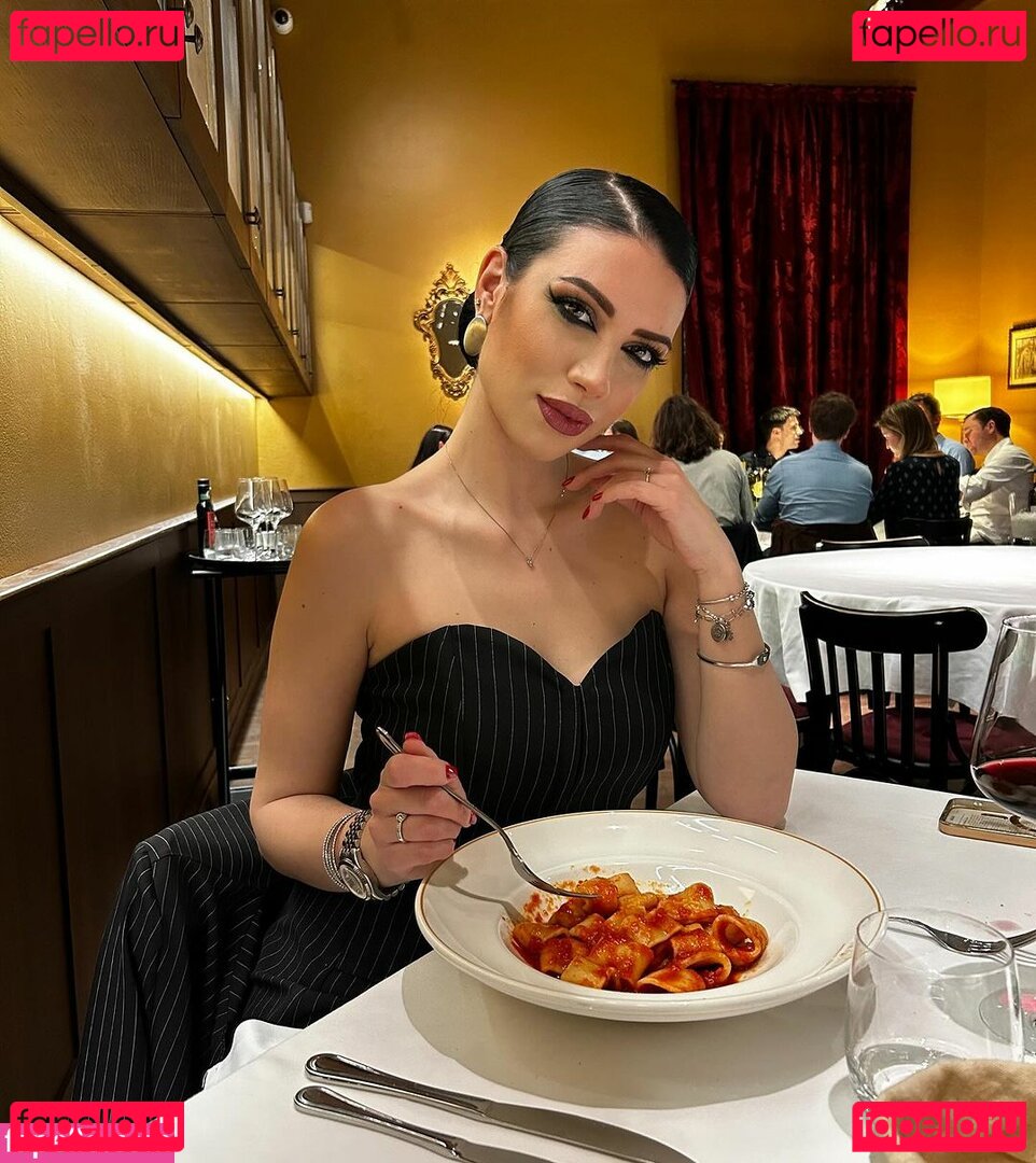 Sharon De Luca Nude Onlyfans Photo 35