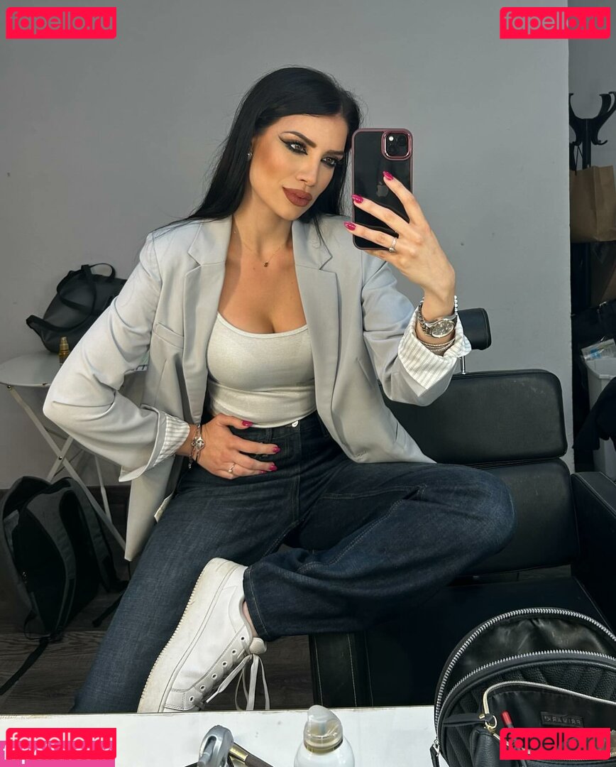Sharon De Luca Nude Onlyfans Photo 29