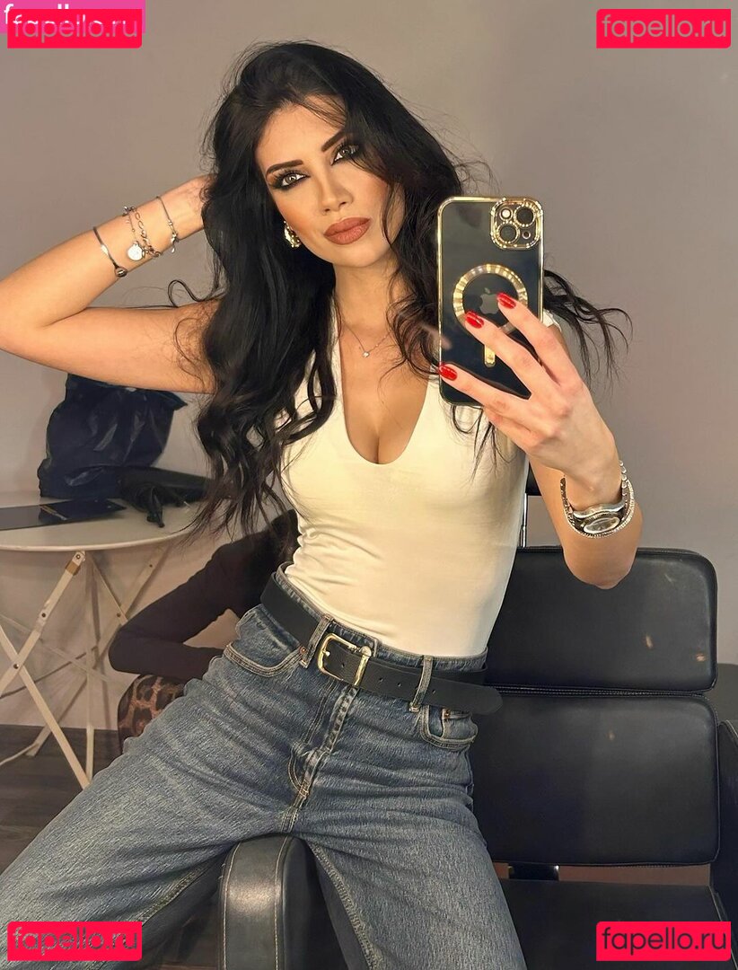 Sharon De Luca Nude Onlyfans Photo 6