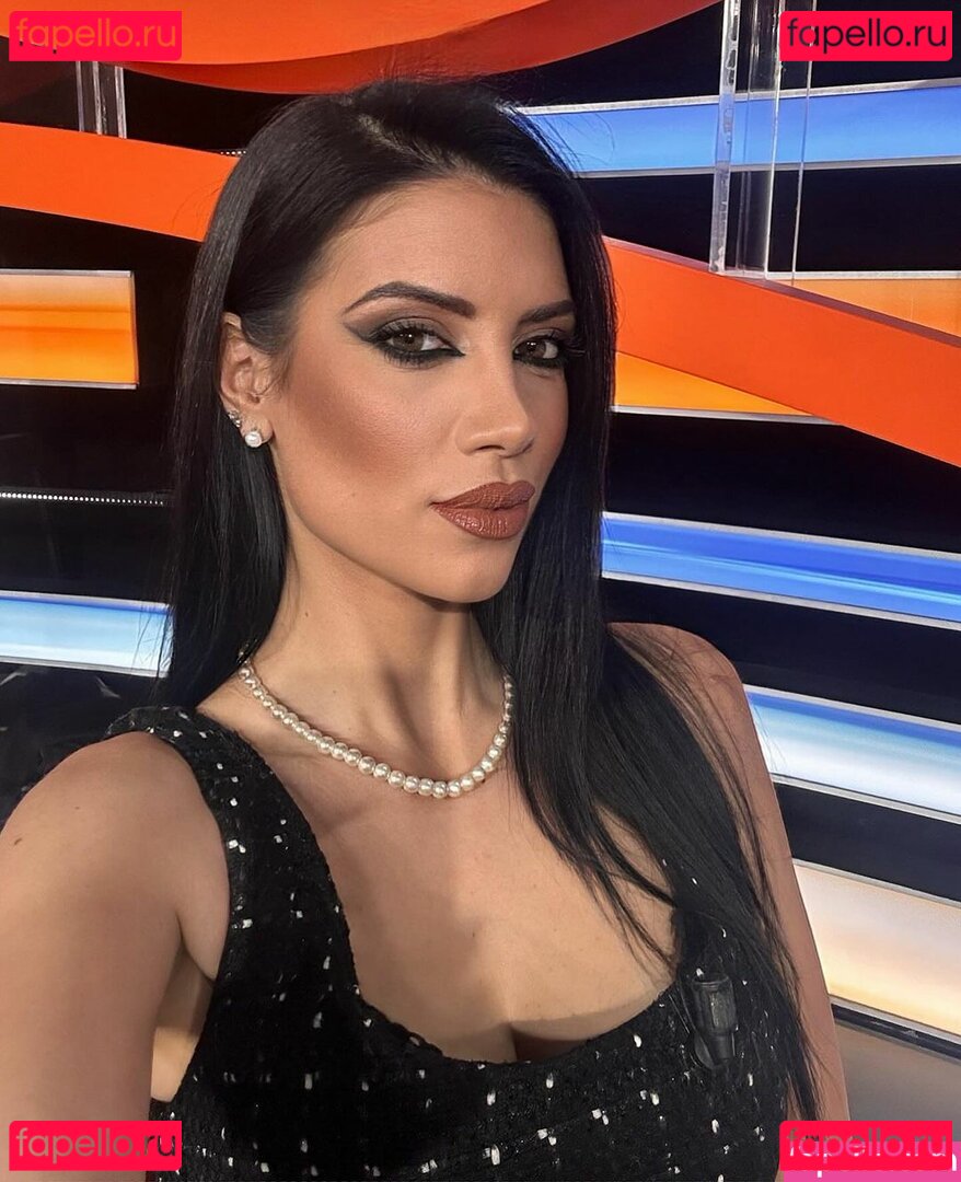 Sharon De Luca Nude Onlyfans Photo 5