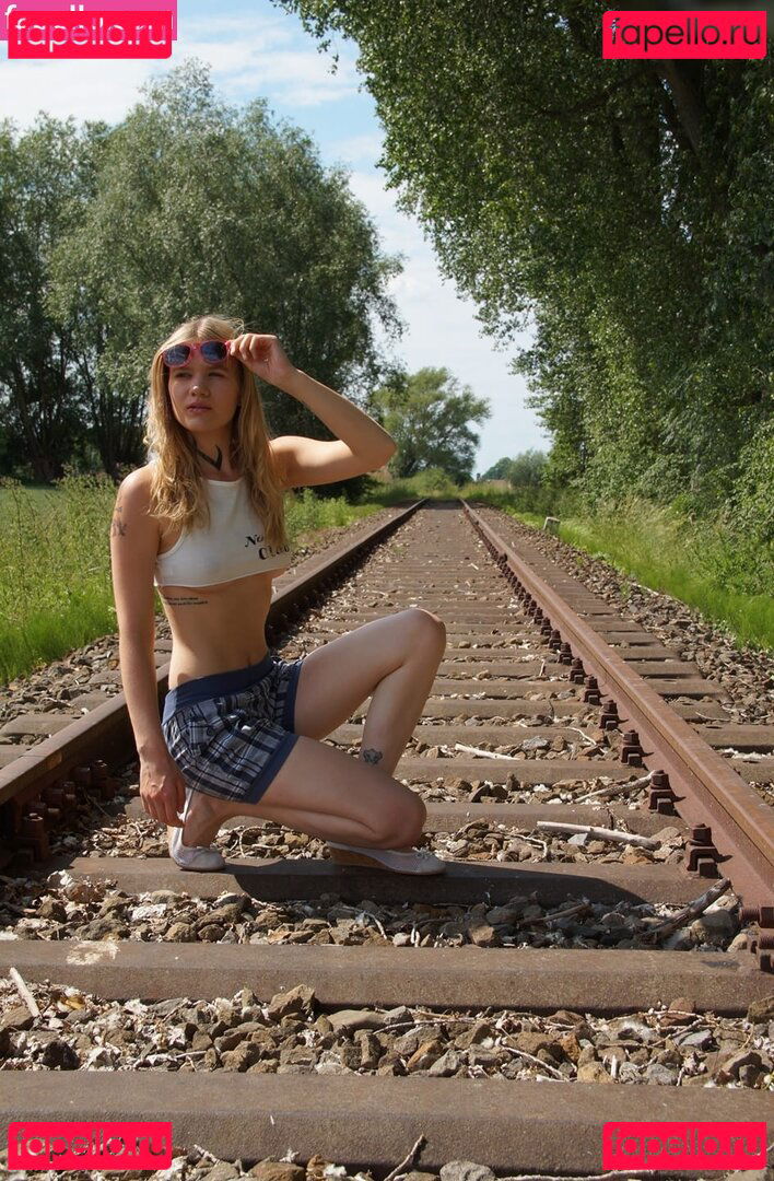 Mimisplace / mimiiyous... / mimisplace2209 / mimisplaceofficial / officialseoeun Onlyfans Photo Gallery 