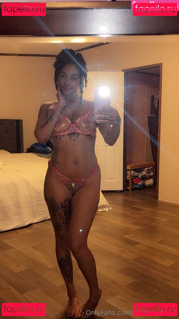 Britt Bratt Nude Onlyfans Photo 12