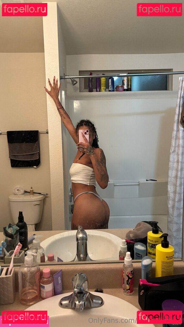 Britt Bratt Nude Onlyfans Photo 11
