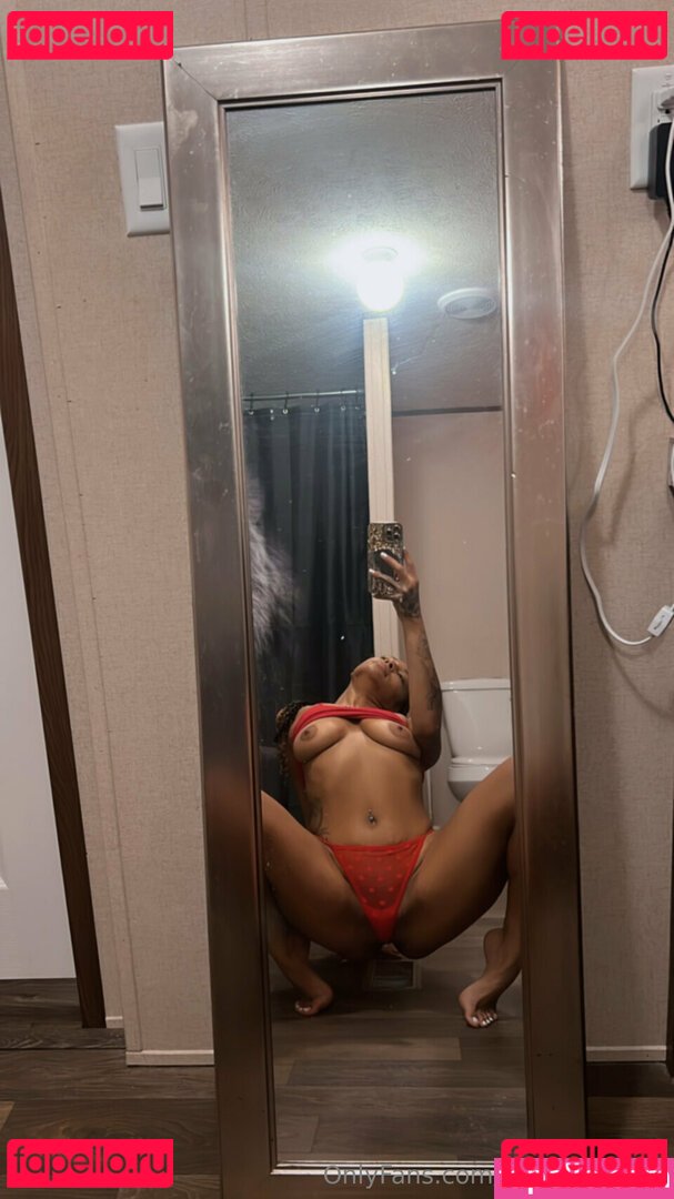 Britt Bratt Nude Onlyfans Photo 5
