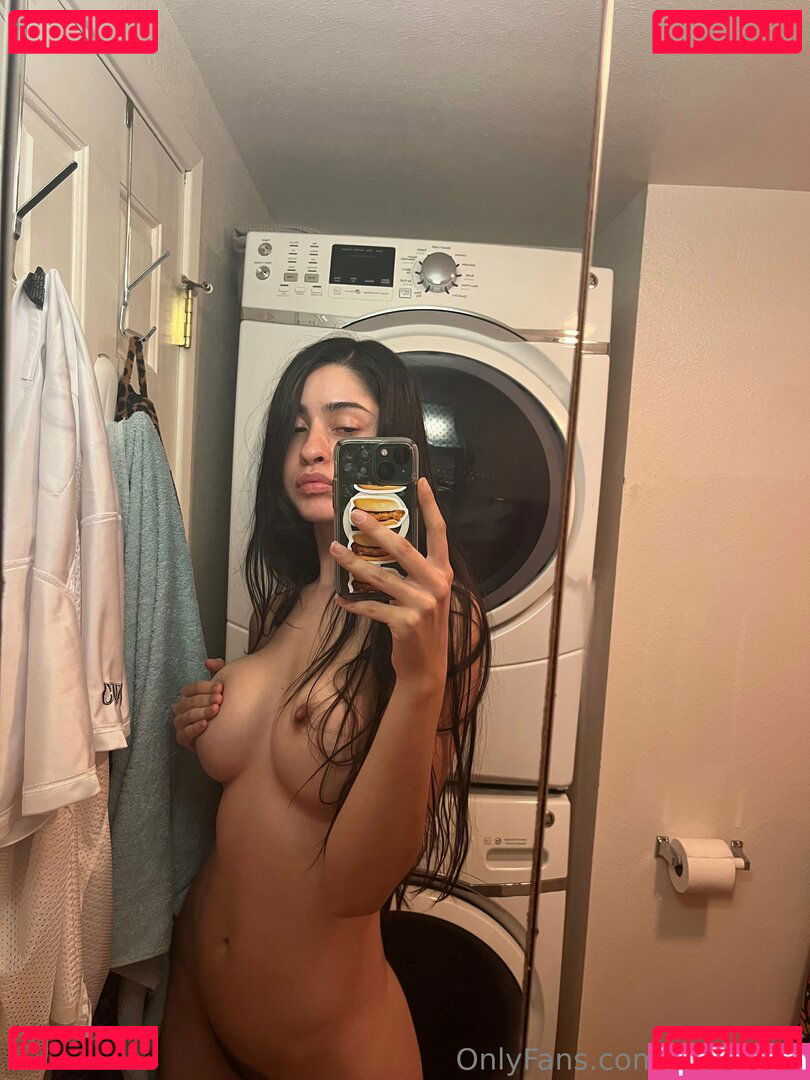 spithirsty / touchedbythirsty Onlyfans Photo Gallery 