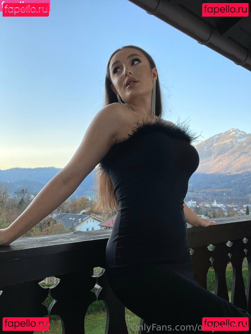 emilia_wonderfulvip Onlyfans Photo Gallery 