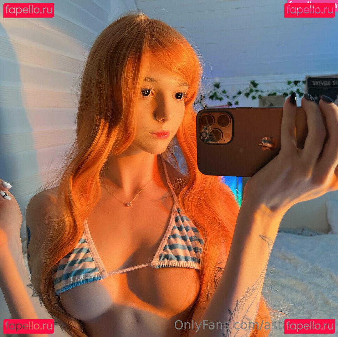 Astasiadream / pussecka Onlyfans Photo Gallery 